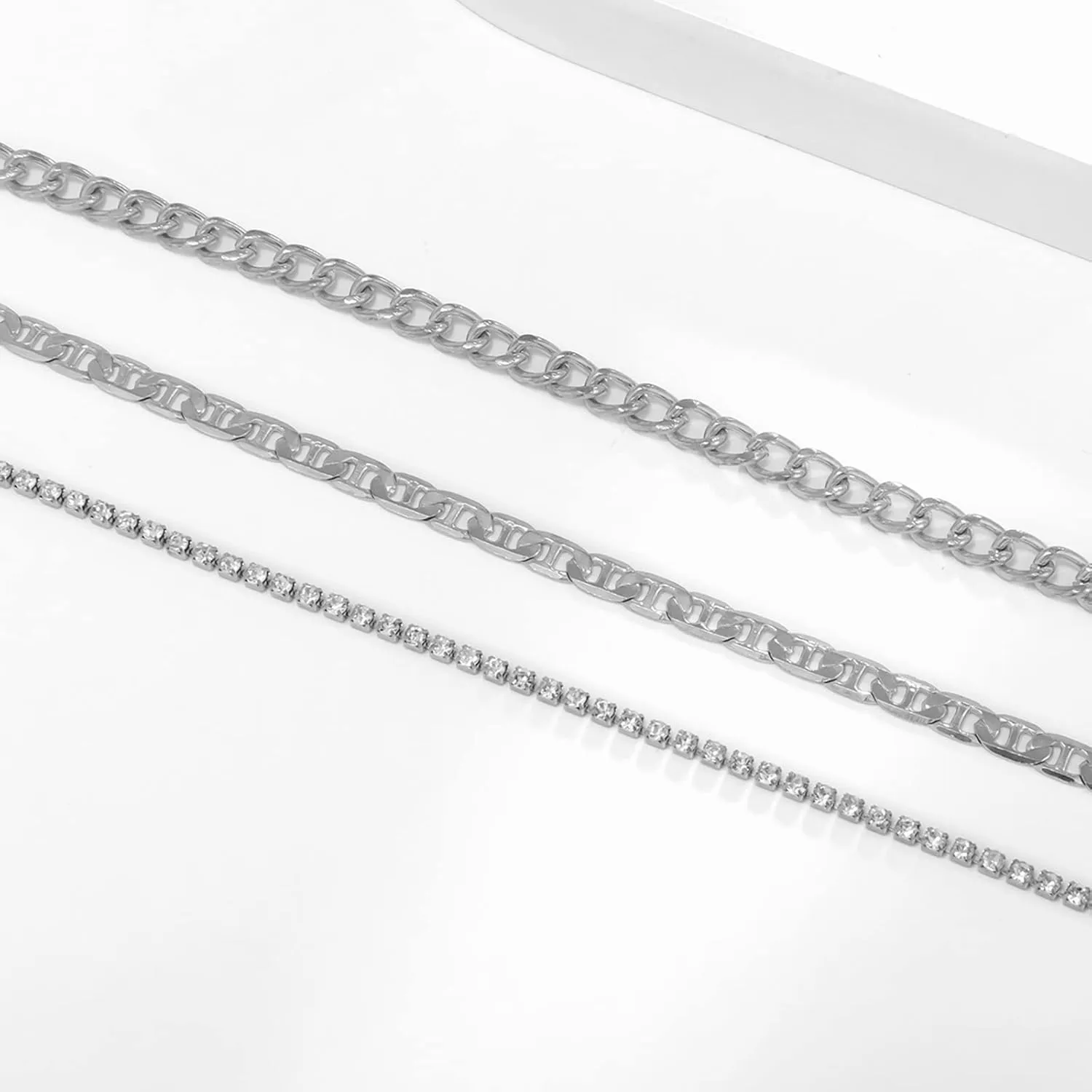 Dainty Layered Necklaces for Women, 3 Layer Necklace Pendant Necklaces Simple Fine Rhinestone Chain Design Friendship Mothers Day Jewelry