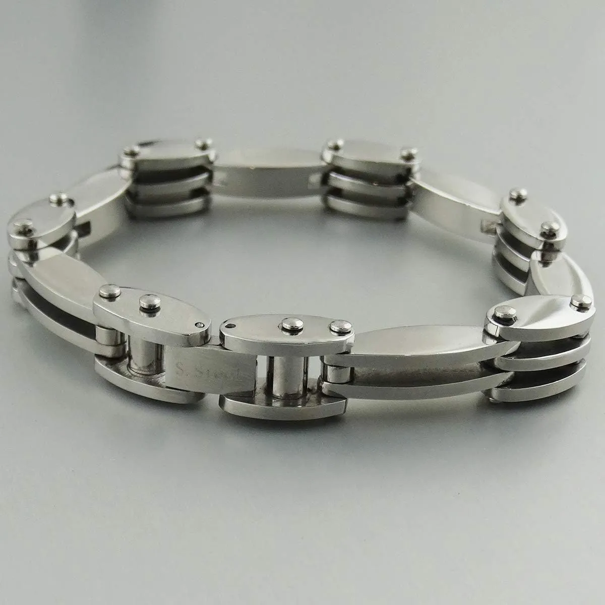 FashionJunkie4Life Sterling Silver and Stainless Steel Chain Link Charm Bracelets